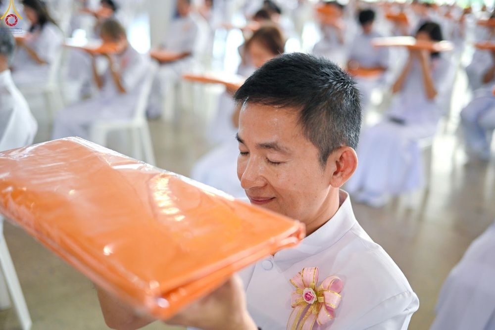 ภาพ No.345583:วันพฤหัสบดีที่ 27 สิงหาคม พ.ศ.2569 พิธีทอดผ้าป่าเพื่อถวายอุปกรณ์สื่อโสตทัศน์ อาคาร 82 ปี หลวงพ่อธัมมชโย พิธีทอดผ้าป่าสมทบกฐินวัดพระธรรมกาย และสมทบกฐิน 30,000 กว่าวัดทั่วไทย ครั้งที่ 1 ประจำปี พุทธศักราช 2569 ณ วัดพระธรรมกาย ปทุมธานี