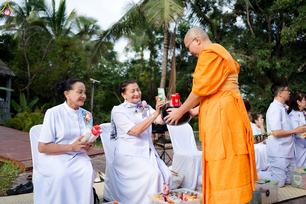 ภาพ No.335627:วันที่ 14 มิถุนายน พ.ศ.2569 พิธีทอดผ้าป่าแก้วภูเรือฉลองครบรอบ11ปี