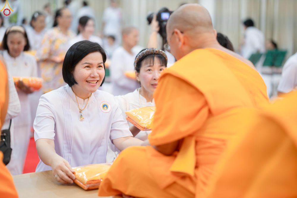 ภาพ No.331348:วันที่ 31 พฤษภาคม พ.ศ.2569 พิธีทอดผ้าป่าและตอกเสาเข็มมงคลต้นแรก องค์พระเจดีย์เพื่อสร้างสันติภาพโลก  ณ ธุดงคสถานพัฒนานิคม จังหวัดลพบุรี