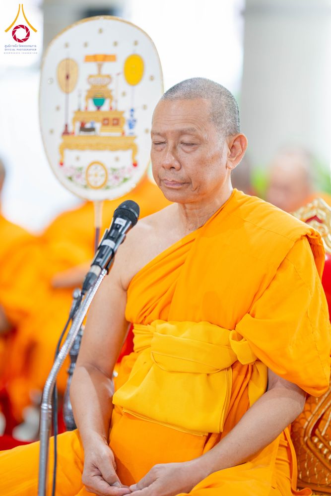 ภาพ No.336505:วันอาทิตย์ที่ 21 มิถุนายน 2569  พิธีตักบาตรพระใหม่ โครงการอุปสมบทหมู่ รุ่นผู้บริหาร  ณ วิหารคด วัดพระธรรมกาย