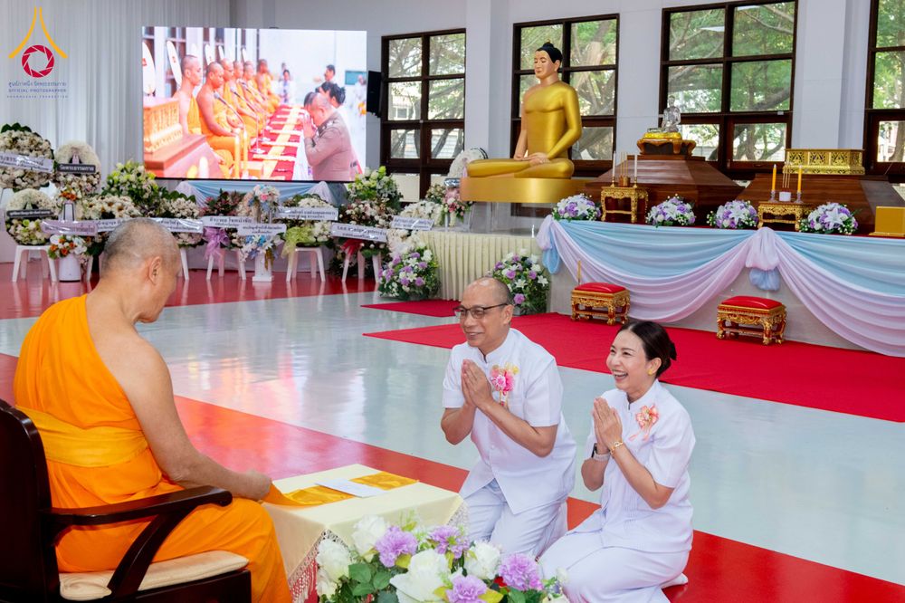 ภาพ No.315816:วันพฤหัสบดีที่ 26 มีนาคม พ.ศ. 2569 พิธีบำเพ็ญกุศล คุณพ่อณรงค์ จินตมากุล  สิริอายุ 99 ปี 11 เดือน โยมบิดา พระครูปลัดรัตนวีรวัฒน์ (รังสฤษดิ์ อิทฺธิจินตโก) ที่ปรึกษาเจ้าคณะจังหวัดปทุมธานี เจ้าอาวาสวัดพระธรรมกาย  ณ ห้องปลูกศรัทธา 2 วัดพระธรรมกาย ปทุมธานี