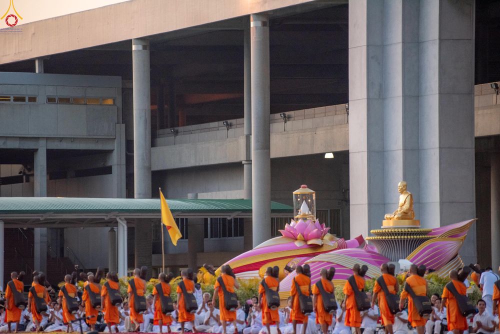 ภาพ No.287111:วันที่ 2 มกราคม พ.ศ.2569 พิธีต้อนรับพระธรรมยาตรา ครั้งที่ 1 (ภาพชุดที่ 2) ณ วัดพระธรรมกาย (วิหารหลวงปู่ - พระมหาธรรมกายเจดีย์)