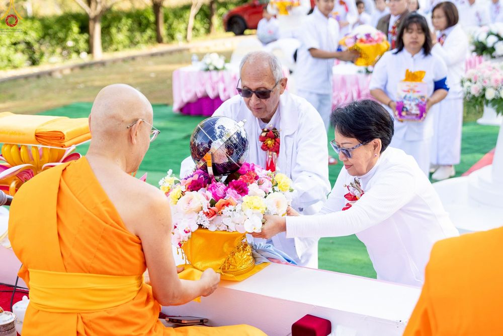 ภาพ No.272759:วันอาทิตย์ที่ 19 ตุลาคม พ.ศ. 2568 พิธีทอดกฐินสามัคคี  ณ วัดพระธรรมกายดีซี สหรัฐอเมริกา 