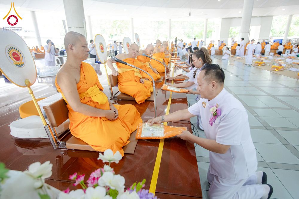 ภาพ No.265915:วันพุธที่ 5 พฤศจิกายน พ.ศ. 2568 (วันพระ ขึ้น 15 ค่ำ เดือน 12) พิธีบุพเปตพลี ครั้งที่ 172 ร่วมอุทิศบุญแด่หมู่ญาติที่ล่วงลับไปแล้ว และสืบทอดอายุพระพุทธศาสนา ณ หอฉันคุณยายอาจารย์ฯ วัดพระธรรมกาย