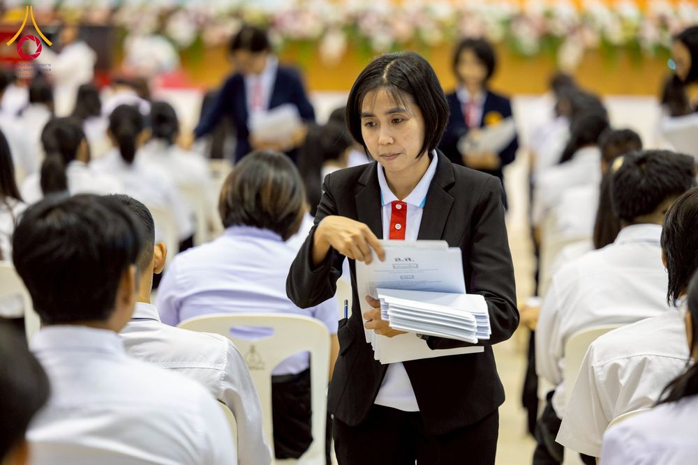 ภาพ No.273301:วันที่ 23 พฤศจิกายน พ.ศ. 2568 การสอบตอบปัญหาธรรมะ ทางก้าวหน้า "ระดับอุดมศึกษา" ณ ห้องแก้วสารพัดนึก 1 สภาธรรมกายสากล วัดพระธรรมกาย จ.ปทุมธานี