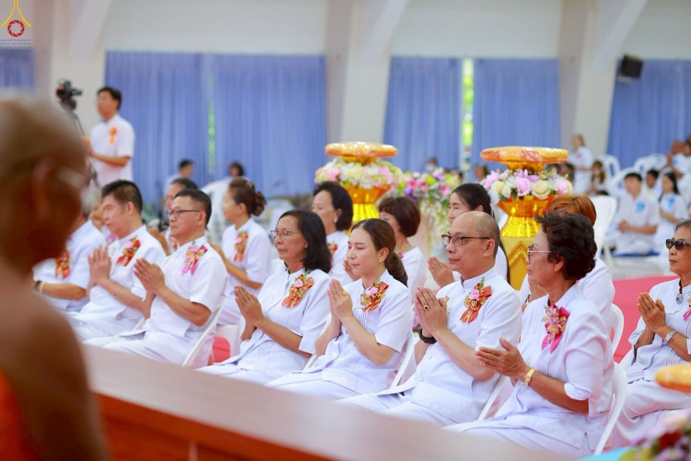 ภาพ No.261060:วันอังคารที่ 14 ตุลาคม พ.ศ. 2568 พิธีทอดกฐินสามัคคี "สร้างองค์พระเจดีย์เพื่อสร้างสันติภาพโลก" ขนาดหน้าตัก 10 เมตร ณ ศูนย์ปฏิบัติธรรมระยอง(บ้านช่องลม) ตำบลบางบุตร อำเภอบ้านค่าย จังหวัดระยอง