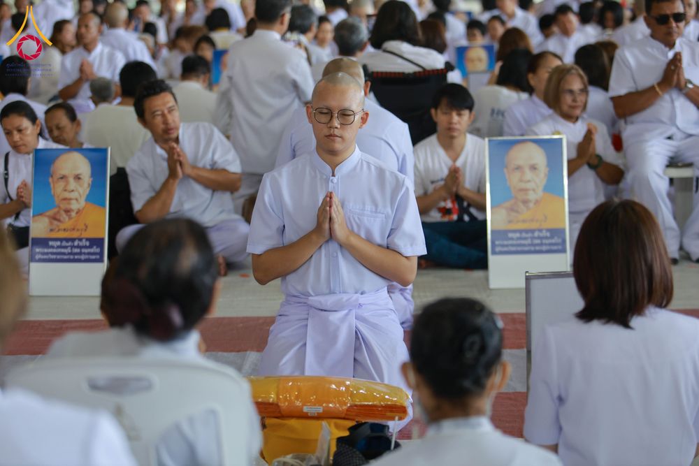 ภาพ No.321319:วันเสาร์ที่ 11 เมษายน พ.ศ.2569 พิธีขอขมาและมอบผ้าไตร โครงการอุปสมบทหมู่ บูชาธรรมหลวงพ่อธัมมชโย พ.ศ.2569 โครงการอุปสมบทหมู่ธรรมทายาท ระดับอุดมศึกษา รุ่น 53 (ภาคฤดูร้อน) ณ วัดพระธรรมกาย ปทุมธานี