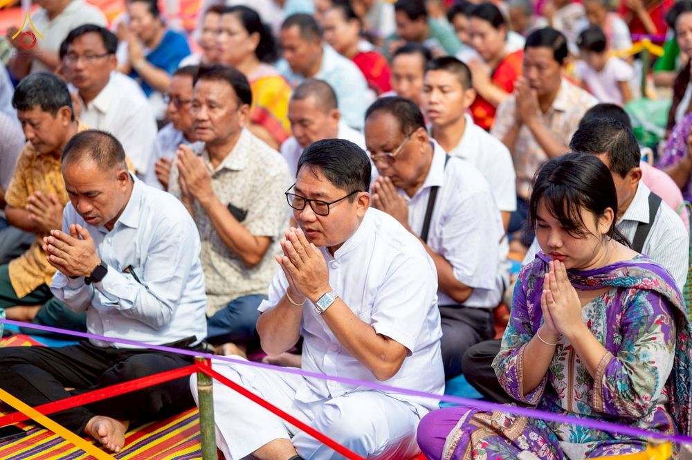 ภาพ No.257511:วันที่ 17 ตุลาคม พ.ศ. 2568 พิธีทอดกฐินสมทบวัดกัลยาณมิตรต่างประเทศ  บูชาธรรม 81 ปี หลวงพ่อธัมมชโย ณ ศูนย์ปฏิบัติธรรมไมตรีปูร์ เมืองคาร์การชารี ประเทศบังกลาเทศ 