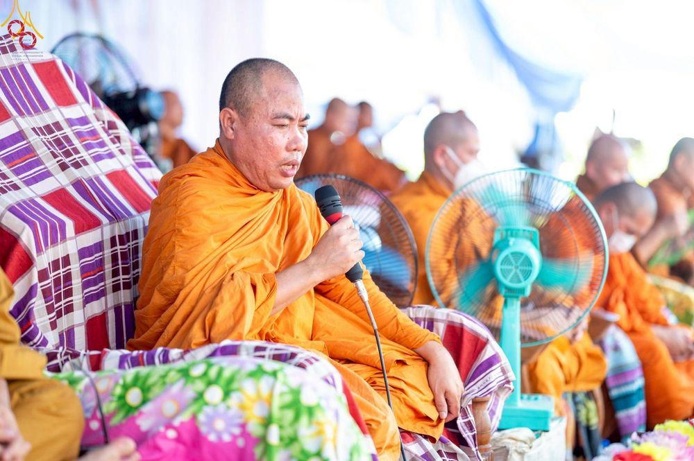 ภาพ No.261641:วันที่ 19 ตุลาคม พ.ศ. 2568 พิธีทอดกฐินสมทบ วัดกัลยาณมิตรต่างประเทศ บูชาธรรม 81 ปี หลวงพ่อธัมมชโย ณ วัดสารนาถ เมืองคาร์การชารี ประเทศบังกลาเทศ 