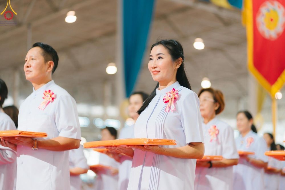 ภาพ No.177973:พิธีทอดผ้าป่าต้นสมบัติจักรพรรดิ ในวันอาทิตย์ที่ 1 ธันวาคม พ.ศ. 2567 ณ สภาธรรมกายสากล วัดพระธรรมกาย