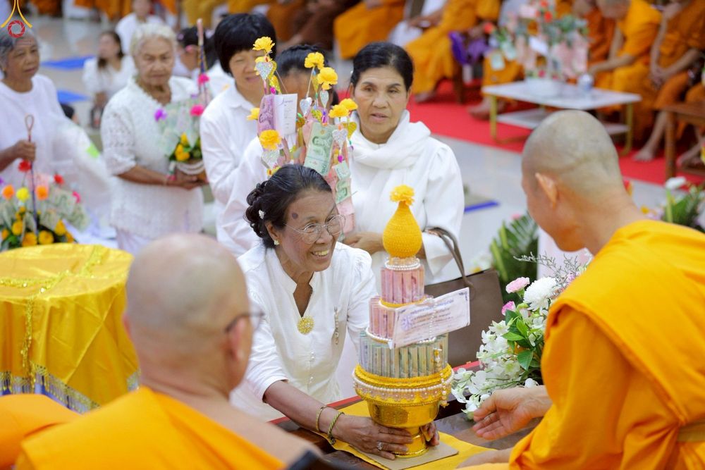 ภาพ No.263840:วันที่ 23 ตุลาคม พ.ศ. 2568 พิธีทอดกฐินสามัคคีทั่วไทย 30,000 วัด โดยคณะศิษยานุศิษย์ บูชาธรรม 81 ปี หลวงพ่อธัมมชโย ณ ธุดงคสถานสุราษฎร์ธานี ต.ขุนทะเล อ.เมือง จ.สุราษฎร์ธานี