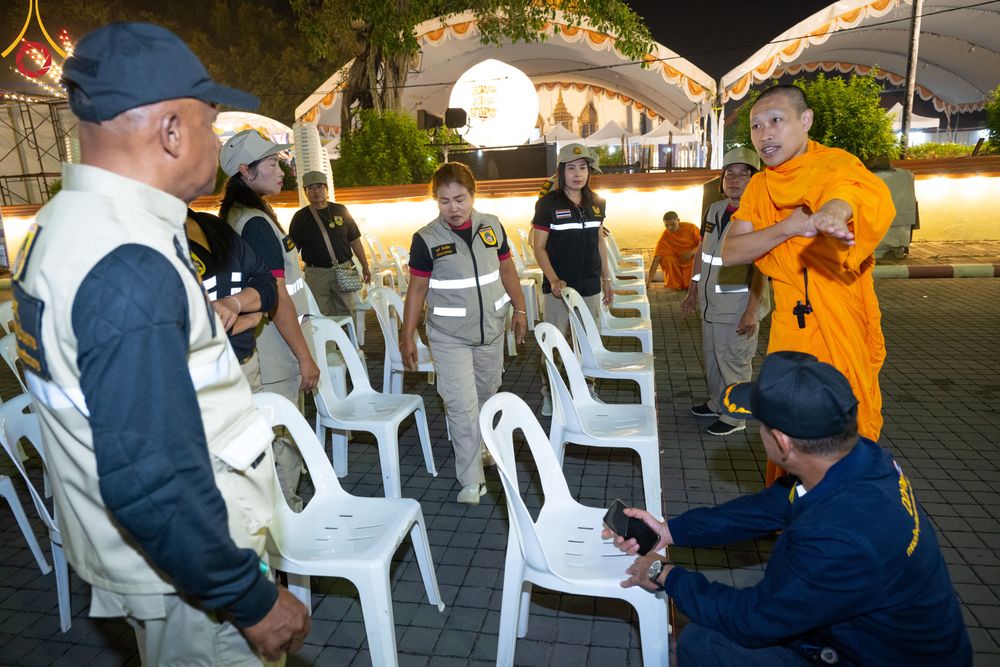 ภาพ No.311131:วันเสาร์ที่ 28 กุมภาพันธ์ พ.ศ. 2569 พิธีตักบาตรพระมหากุศล 11,250 รูป เฉลิมฉลอง 1,250 ปีศรีธรรมราชเจดีย์ สู่มรดกโลก ณ ถนนราชดำเนิน บริเวณหน้าวัดพระมหาธาตุวรมหาวิหาร อ.เมือง จ.นครศรีธรรมราช