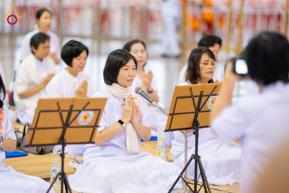 ภาพ No.279060:วันที่ 2 มกราคม พ.ศ.2569 พิธีถวายภัตตาหารเป็นสังฆทาน แด่พระธรรมยาตรา ณ วัดพระธรรมกาย ปทุมธานี ในโครงการธรรมยาตรา กตัญญูบูชา มหาปูชนียาจารย์ พระมงคลเทพมุนี(สด จนฺทสโร) พระผู้ปราบมาร อนุสรณ์สถาน 7 แห่ง ปีที่ 14