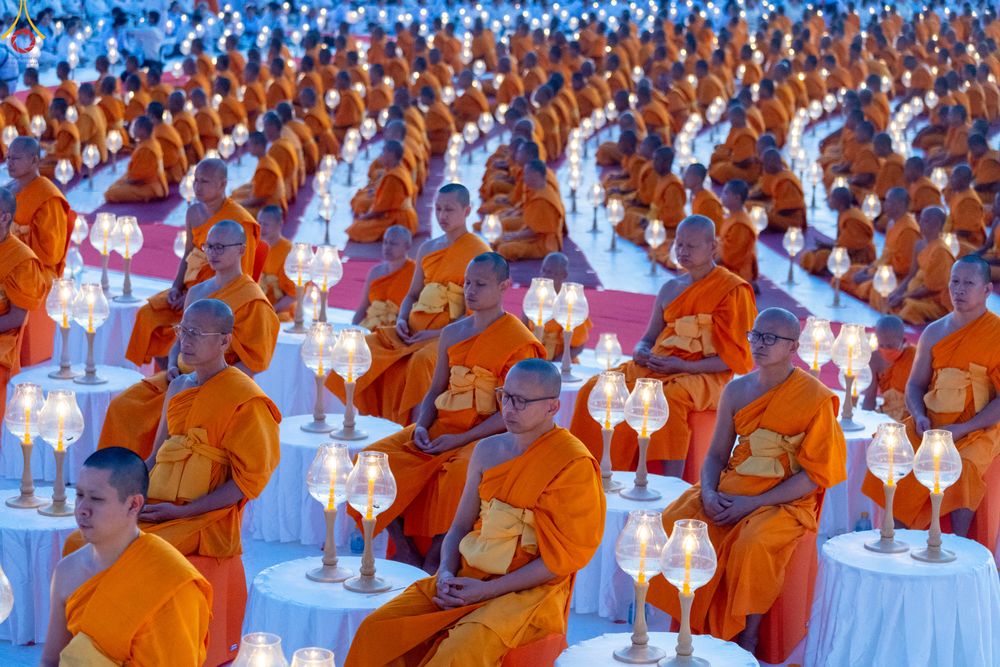 ภาพ No.302232:วันที่ 23 มกราคม พ.ศ. 2569 พิธีจุดประทีปธรรมถวายเป็นพุทธบูชา (ภาพชุดที่ 2) และบูชาธรรมมหาปูชนียาจารย์  ณ อนุสรณ์สถานลำดับที่ 5 สถานที่เผยแผ่วิชชาธรรมกายครั้งแรก อนุสรณ์สถานบางปลา วัดบางปลา อำเภอบางเลน จังหวัดนครปฐม ในโครงการธรรมยาตรา กตัญญูบูชา มหาปูชนีย