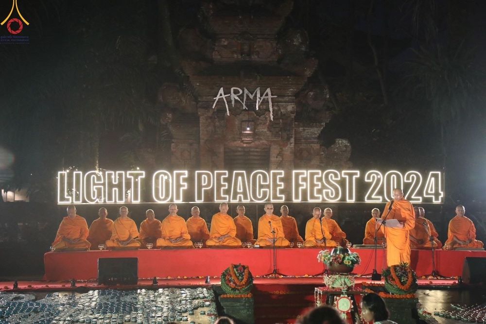 ภาพ No.156455:วัดพุทธบาหลีและวัดพระธรรมกาย จัดปฏิบัติธรรมนานาชาติ 1,151 คนจาก 78 ประเทศ ใน "วันสันติภาพสากล" ณ บาหลี อินโดนีเซีย วันเสาร์ที่ 21 กันยายน พ.ศ. 2567 เวลา 16.00-21.00 น. ณ พิพิธภัณฑ์ ARMA เมืองอูบุด จังหวัดบาหลี ประเทศอินโดนีเซีย