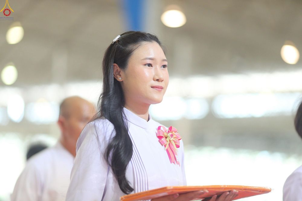 ภาพ No.251631:วันที่ 10 ตุลาคม พ.ศ. 2568 พิธีทอดผ้าป่าสมทบกฐินวัดพระธรรมกาย และสมทบกฐิน 30,000 กว่าวัดทั่วประเทศ ครั้งที่ 3 ณ สภาธรรมกายสากล วัดพระธรรมกาย