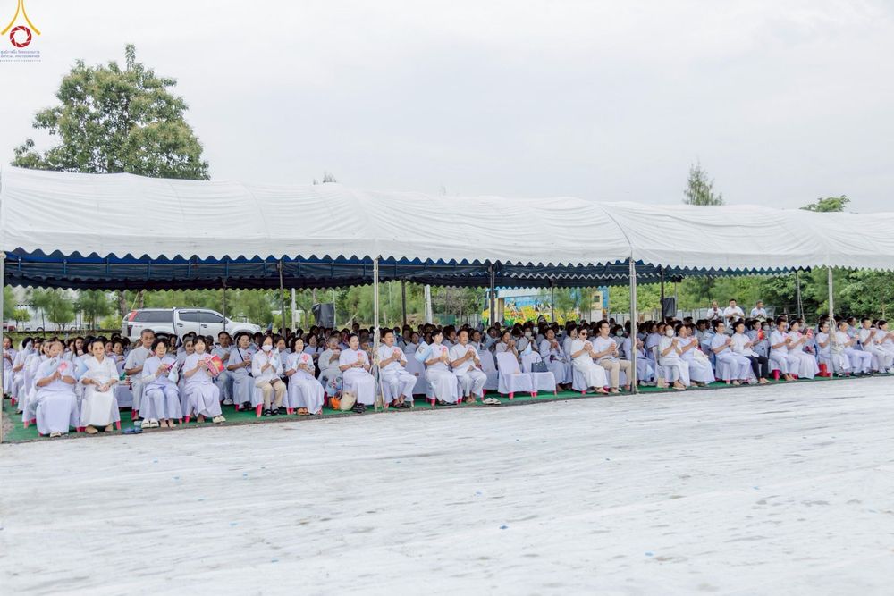 ภาพ No.246927:วันอาทิตย์ที่ 14 กันยายน พ.ศ. 2568 พิธีทอดผ้าป่า ซื้อดิน ปรับพื้นที่ลานธรรม  และพิธีกลั่นแผ่นดิน โปรยทราย สถาปนาองค์พระเจดีย์ เพื่อสร้างสันติภาพโลก  ณ ศูนย์ปฏิบัติธรรมสระบุรี อ.พระพุทธบาท จ.สระบุรี