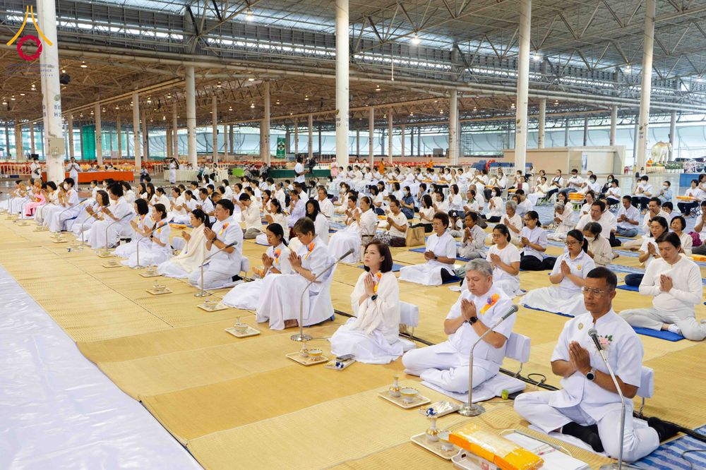 ภาพ No.306244:วันที่ 30 มกราคม พ.ศ. 2569 พิธีถวายภัตตาหารเป็นสังฆทาน แด่พระธรรมยาตรา ณ วัดพระธรรมกาย  จังหวัดปทุมธานี ในโครงการธรรมยาตรา กตัญญูบูชา มหาปูชนียาจารย์ พระมงคลเทพมุนี(สด จนฺทสโร) พระผู้ปราบมาร อนุสรณ์สถาน 7 แห่ง ปีที่ 14