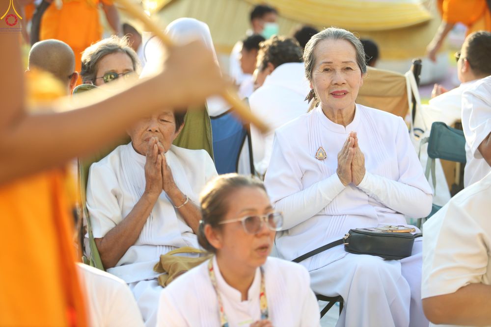 ภาพ No.295272:วันที่ 16 มกราคม พ.ศ. 2569 พิธีต้อนรับพระธรรมยาตรา อนุสรณ์สถานลำดับที่ 4 (ภาพชุดที่ 2) สถานที่เกิดด้วยกายธรรม ณ วัดโบสถ์บน ต.บางคูเวียง จ.นนทบุรี ในโครงการธรรมยาตรา กตัญญูบูชา มหาปูชนียาจารย์ พระมงคลเทพมุนี(สด จนฺทสโร) พระผู้ปราบมาร อนุสรณ์สถาน 7 แห่ง ปี