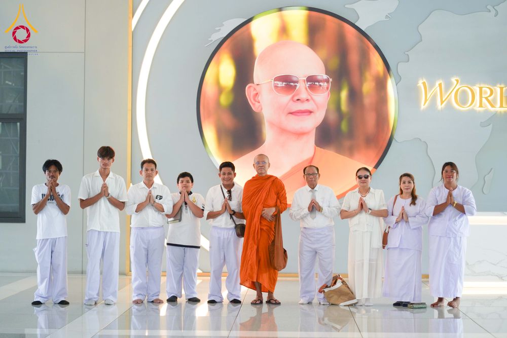 ภาพ No.328861:วันที่ 7-15 พฤษภาคม พ.ศ.2569 ต้อนรับชาวต่างชาติจากประเทศรัสเซีย เมียนมาร์ บังคลาเทศ และศรีลังกาเยี่ยมชมและสักการะพระมหาธรรมกายเจดีย์ ณ วัดพระธรรมกาย