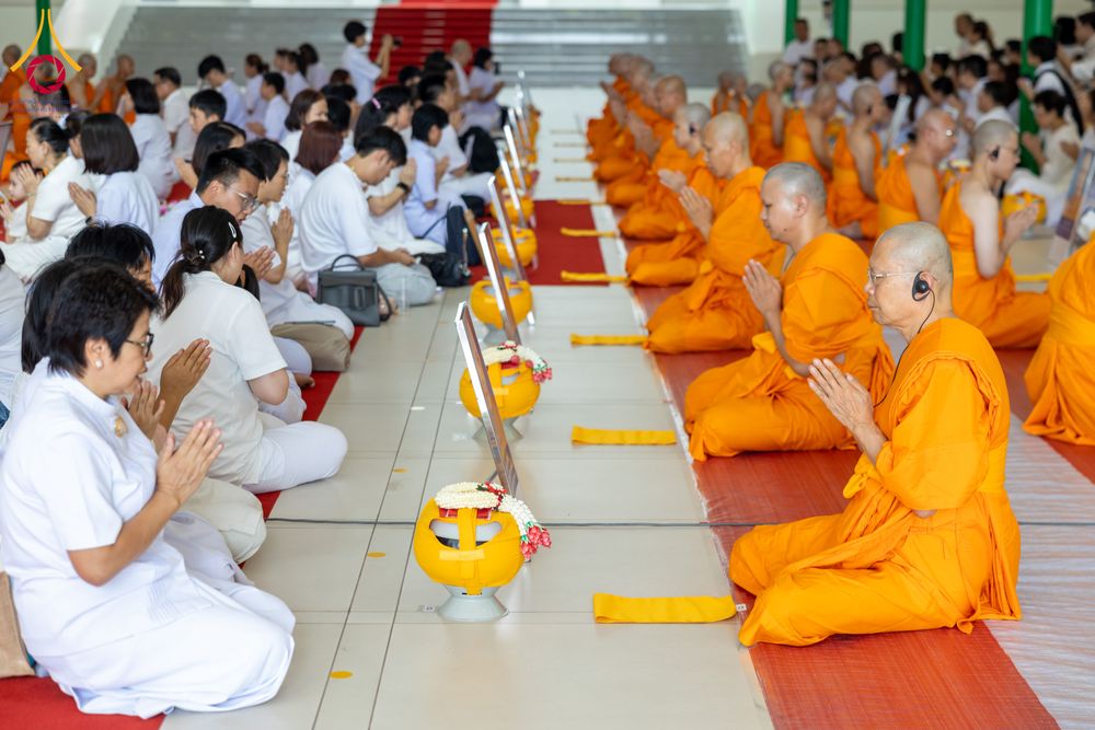 ภาพ No.286643:วันเสาร์ที่ 12 กรกฏาคม พ.ศ.2568 พิธีบรรพชาอุปสมบท  โครงการบรรพชาอุปสมบทหมู่ ธรรมทายาทนานาชาติ(ภาคภาษาจีน), โครงการบรรพชาสามเณร โรงเรียนนานาชาติ รุ่นที 14