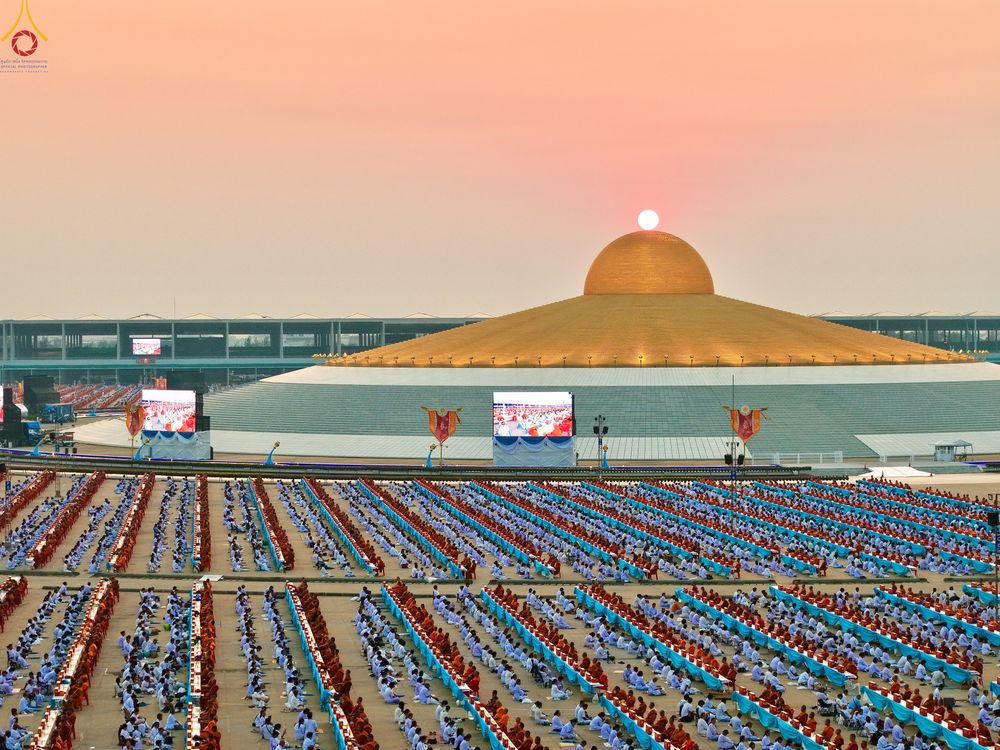 ภาพ No.324106:วันที่ 22 เมษายน พ.ศ.2569 (วันคุ้มครองโลก) พิธีถวายมหาสังฆทาน 40,000 กว่าวัดทั่วประเทศ ณ ลานธรรม พระมหาธรรมกายเจดีย์ วัดพระธรรมกาย