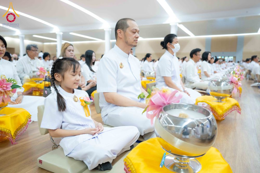 ภาพ No.310747:วันอาทิตย์ที่ 22 กุมภาพันธ์ พ.ศ. 2569 พิธีถวายโคมมาฆประทีป ณ ห้องแก้วสารพัดนึก 2 วัดพระธรรมกาย จ.ปทุมธานี