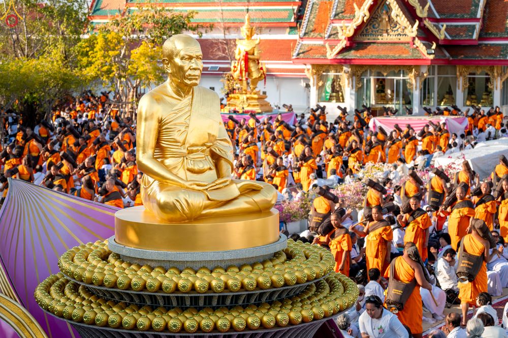 ภาพ No.292930:วันที่ 11 มกราคม พ.ศ. 2569 พิธีต้อนรับพระธรรมยาตรา ณ อนุสรณ์สถานลำดับที่ 3 (ภาพชุดที่ 2) สถานที่เกิดในเพศสมณะ วัดสองพี่น้อง อำเภอสองพี่น้อง จังหวัดสุพรรณบุรี ในโครงการธรรมยาตรา กตัญญูบูชา มหาปูชนียาจารย์ พระมงคลเทพมุนี(สด จนฺทสโร) พระผู้ปราบมาร อนุสรณ์สถ