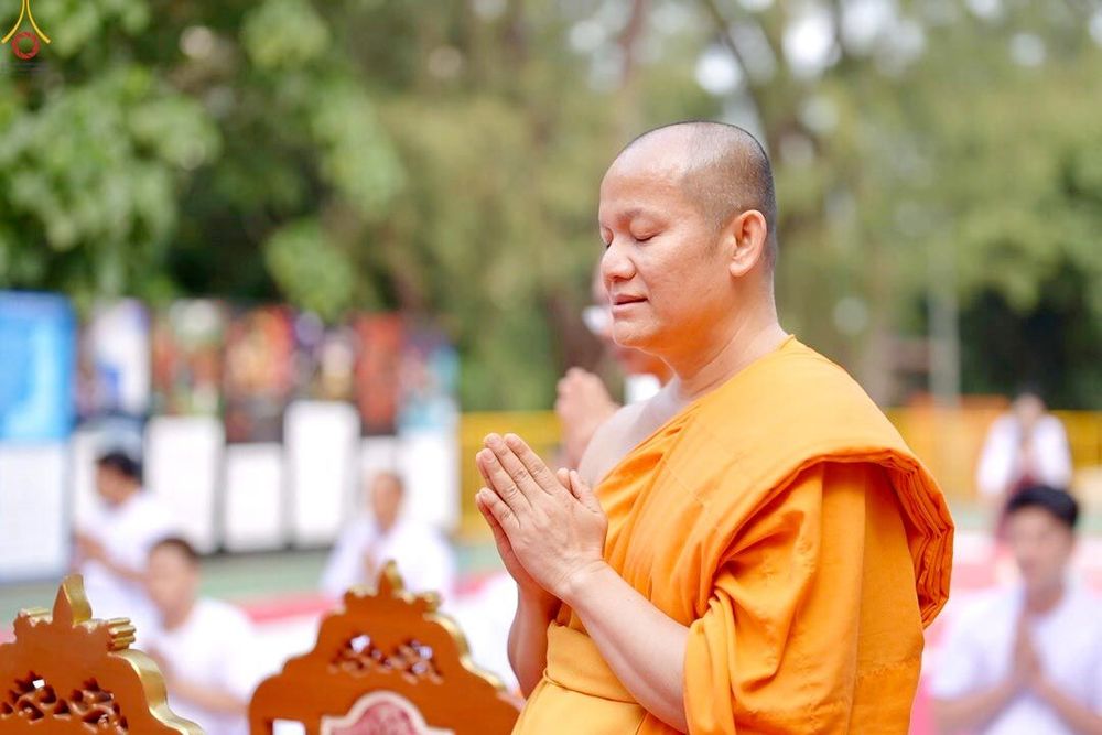 ภาพ No.280766:วันที่ 28 ธันวาคม พ.ศ. 2568 พิธีอุปสมบท โครงการอุปสมบทหมู่ ๘๑ ปี บูชาธรรมหลวงพ่อธัมมชโย ณ สมาคมพุทธ เขตตงช้ง เขตบริหารพิเศษฮ่องกง