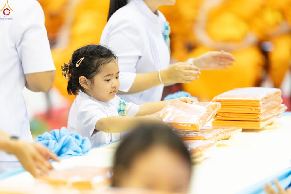 ภาพ No.318555:วันอาทิตย์ต้นเดือนที่ 5 เมษายน พ.ศ.2569 พิธีทอดผ้าป่าสมทบมหาสังฆทาน 40,000 กว่าวัดทั่วประเทศ ณ สภาธรรมกายสากล วัดพระธรรมกาย