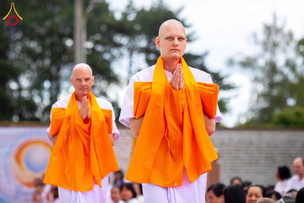 ภาพ No.336798:วันที่ 14 มิถุนายน พ.ศ. 2569 พิธีอุปสมบทธรรมทายาท นานาชาติยุโรปรุ่นที่ 11 เบลเยียม
