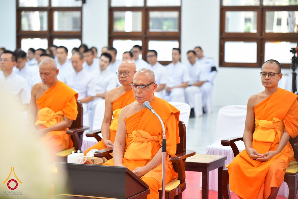 ภาพ No.344236:วันที่ 12 สิงหาคม พ.ศ. 2569  พสกนิกรชาวอำเภอคลองหลวง พร้อมใจร่วมพิธีสวดพระพุทธมนต์และทำบุญตักบาตรถวายพระราชกุศล เนื่องในวันคล้ายวันพระราชสมภพ สมเด็จพระบรมราชชนนีพันปีหลวง และวันแม่แห่งชาติ 12 สิงหาคม 2569
