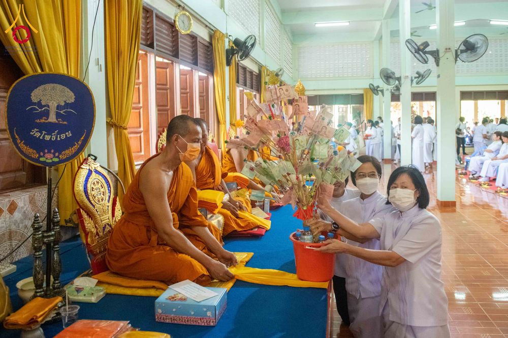 ภาพ No.296423:วันที่ 16 มกราคม พ.ศ. 2569 พิธีทอดผ้าป่าทำนุบำรุงศาสนสถาน ณ วัดโพธิ์เอน ต.บางขุนกอง อ.บางกรวย จ.นนทบุรี อนุสรณ์สถานลำดับที่ 4 สถานที่เกิดด้วยกายธรรม ในโครงการธรรมยาตรา กตัญญูบูชา มหาปูชนียาจารย์ พระมงคลเทพมุนี(สด จนฺทสโร) พระผู้ปราบมาร อนุสรณ์สถาน 7 แห่ง