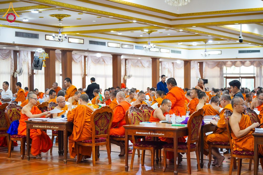 ภาพ No.281322:วันที่ 25 ธันวาคม พ.ศ. 2568 บรรยากาศการตรวจใบข้อสอบธรรมสนามหลวง  นักธรรมชั้นเอก และธรรมศึกษาชั้นเอก ส่วนภูมิภาค  ณ ศาลาอบรมสงฆ์ วัดสามพระยาวรวิหาร เขตพระนคร กรุงเทพมหานคร