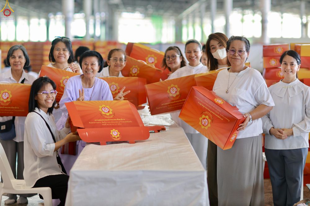 ภาพ No.320521:วันที่ 10 เมษายน พ.ศ.2569 การเตรียมกล่องไทยธรรม เพื่องานถวายมหาสังฆทาน 40,000 กว่าวัดทั่วประเทศ วันคุ้มครองโลก 22 เมษายน พ.ศ.2569 วัดพระธรรมกาย