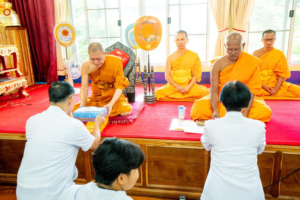 ภาพ No.293241:วันที่ 12 มกราคม พ.ศ. 2569 พิธีทอดผ้าป่าทำนุบำรุงศาสนสถาน ณ วัดคู้สลอดวุฒิโสภณ อ.ลาดบัวหลวง จ.พระนครศรีอยุธยา ในโครงการธรรมยาตรา กตัญญูบูชา มหาปูชนียาจารย์ พระมงคลเทพมุนี(สด จนฺทสโร) พระผู้ปราบมาร อนุสรณ์สถาน 7 แห่ง ปีที่ 14