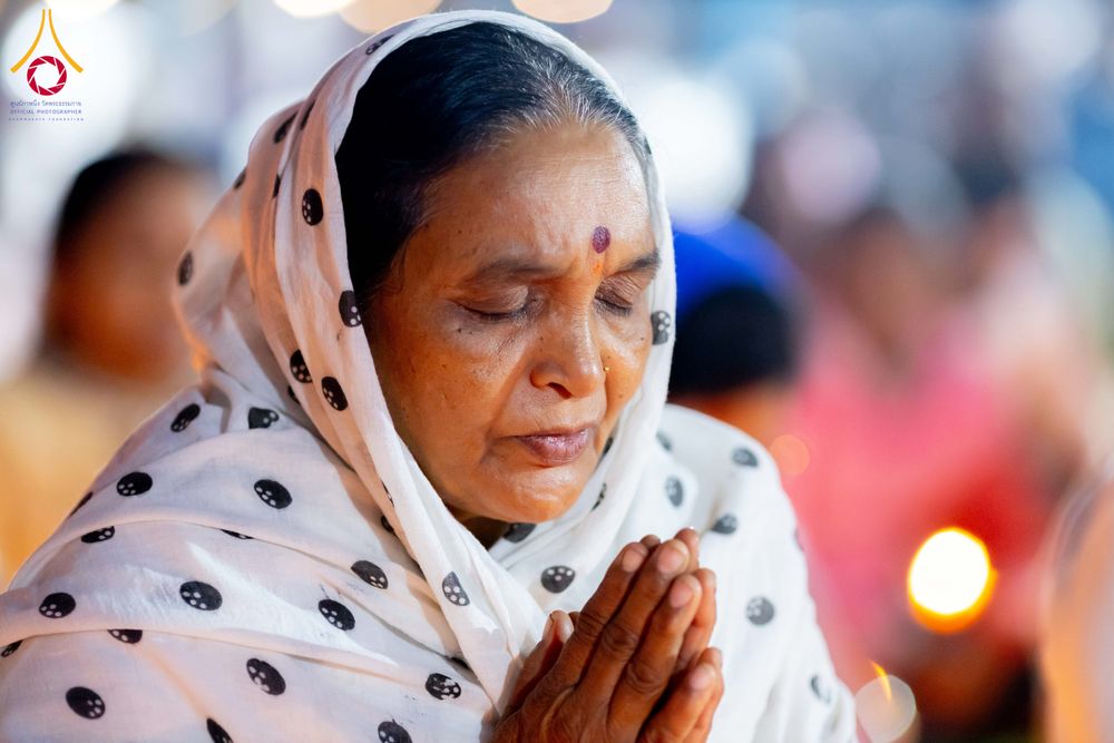 ภาพ No.283809:วันที่ 6-7 ธันวาคม พ.ศ. 2568  พิธีรับมอบหนังสือแสดงเจตจำนงถวายสิทธิครอบครองและใช้ประโยชน์วัดสันติวัน เมืองนาคปูร์  พิธีจุดโคมประทีปถวายเป็นพุทธบูชา และอุทิศบุญกุศลแด่ ดร.บี.อาร์. อัมเบดการ์  พิธีบูชาข้าวพระถ่ายทอดสดจากประเทศไทย