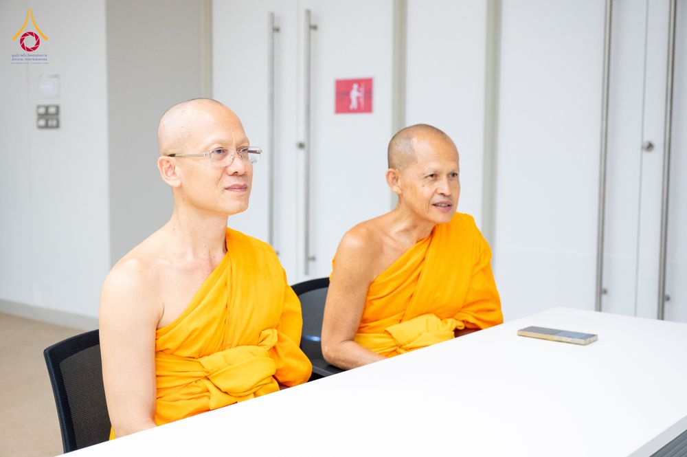 ภาพ No.324764:วันอังคารที่ 21 เมษายน พ.ศ.2569  หลวงพ่อทัตตชีโว รองเจ้าอาวาสวัดพระธรรมกาย ถวายการต้อนรับและปฏิสันถารคณะสงฆ์จากประเทศเวียดนาม