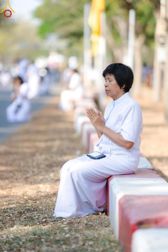 ภาพ No.191436:V.49 สารพัดV สารพัดดี ที่ธรรมยาตรา ในโครงการธรรมยาตรา กตัญญูบูชา มหาปูชนียาจารย์ พระมงคลเทพมุนี(สด จนฺทสโร) พระผู้ปราบมาร อนุสรณ์สถาน 7 แห่ง ปีที่ 13 ระหว่างวันที่ 2-31 มกราคม พ.ศ. 2568