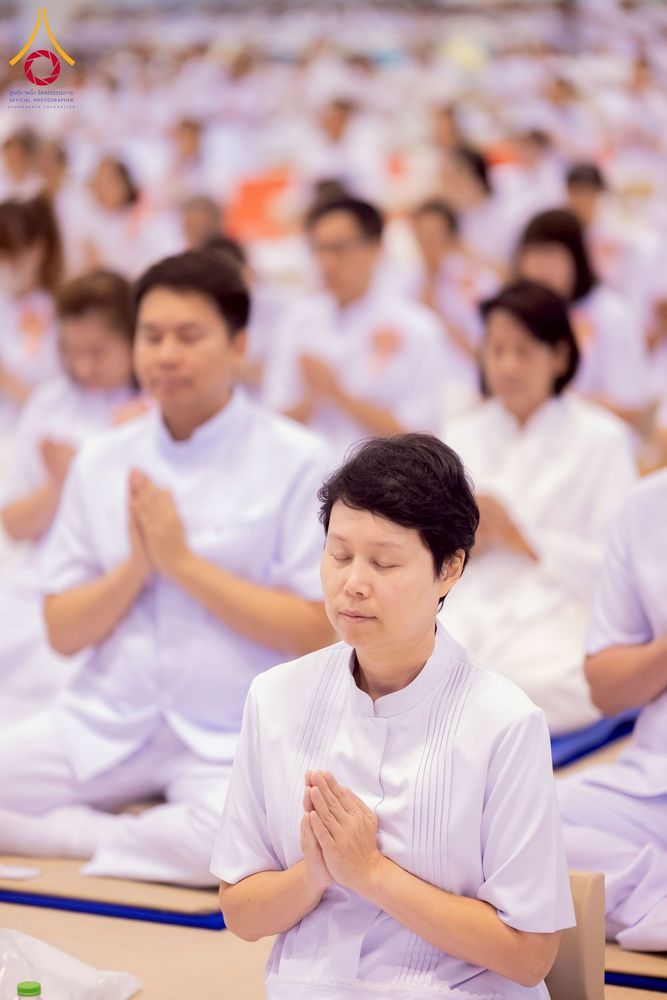 ภาพ No.277174:วันอาทิตย์ที่ 7 ธันวาคม พ.ศ. 2568 พิธีบูชาข้าวพระ ณ สภาธรรมกายสากล วัดพระธรรมกาย