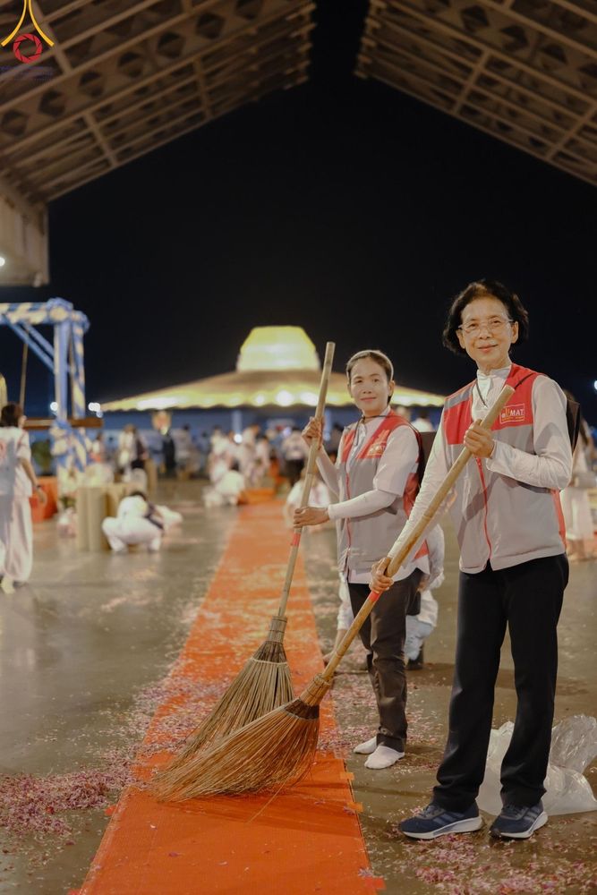 ภาพ No.208115:V.55 สารพัดV สารพัดดี ที่วัดพระธรรมกาย ในโครงการธรรมยาตรา กตัญญูบูชา มหาปูชนียาจารย์ พระมงคลเทพมุนี (สด จนฺทสโร) พระผู้ปราบมาร อนุสรณ์สถาน 7 แห่ง ปีที่ 13 ระหว่างวันที่ 2-31 มกราคม พ.ศ. 2568