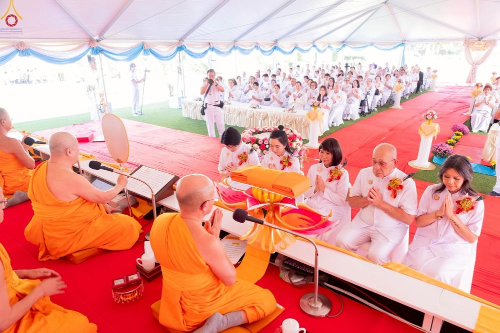 ภาพ No.259345:วันอาทิตย์ที่ 12 ตุลาคม พ.ศ. 2568 พิธีทอดกฐินบรมจักรพรรดิ สร้างอุโบสถ 82 ปี บูชาธรรมหลวงพ่อธัมมชโย ณ วัดพระธรรมกายแคลิฟอร์เนีย ประเทศสหรัฐอเมริกา 