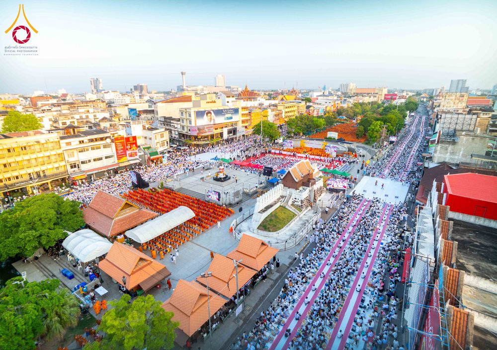 ภาพ No.312938:วันอาทิตย์ที่ 8 มีนาคม พ.ศ.2569 ทำบุญเมืองนครราชสีมา 558 ปี ตักบาตรพระ 10,000 รูป (ภาพชุดที่ 2)