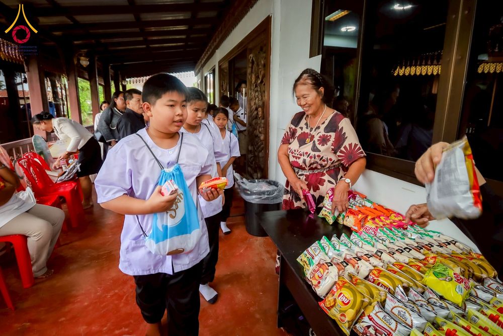 ภาพ No.272587:วันที่ 21 พฤศจิกายน พ.ศ. 2568 รวมพลังเด็กดี V-Star ผู้นำฟื้นฟูศีลธรรมโลก ประจำปี 2568 จังหวัดสุโขทัย ณ ศูนย์ปฏิบัติธรรมสุโขทัย