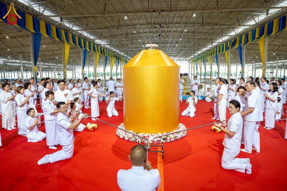 ภาพ No.261241:วันอาทิตย์ที่ 5 ตุลาคม พ.ศ. 2568 พิธีจุดเทียนใจ ไฟนิรันด์ อนันตชัย ณ สภาธรรมกายสากล วัดพระธรรมกาย