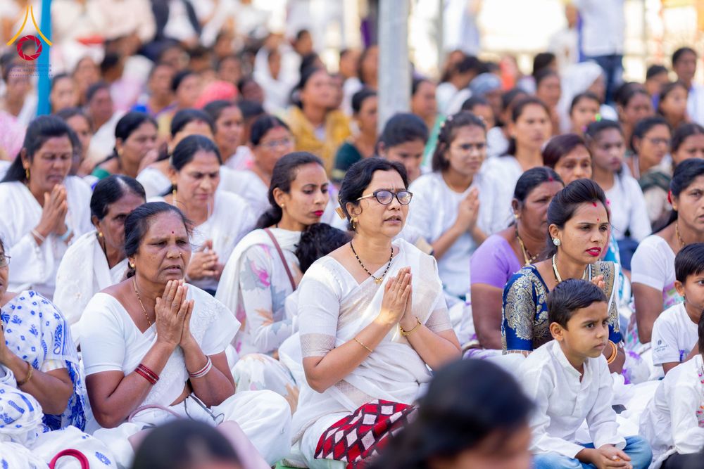 ภาพ No.283739:วันที่ 6-7 ธันวาคม พ.ศ. 2568  พิธีรับมอบหนังสือแสดงเจตจำนงถวายสิทธิครอบครองและใช้ประโยชน์วัดสันติวัน เมืองนาคปูร์  พิธีจุดโคมประทีปถวายเป็นพุทธบูชา และอุทิศบุญกุศลแด่ ดร.บี.อาร์. อัมเบดการ์  พิธีบูชาข้าวพระถ่ายทอดสดจากประเทศไทย