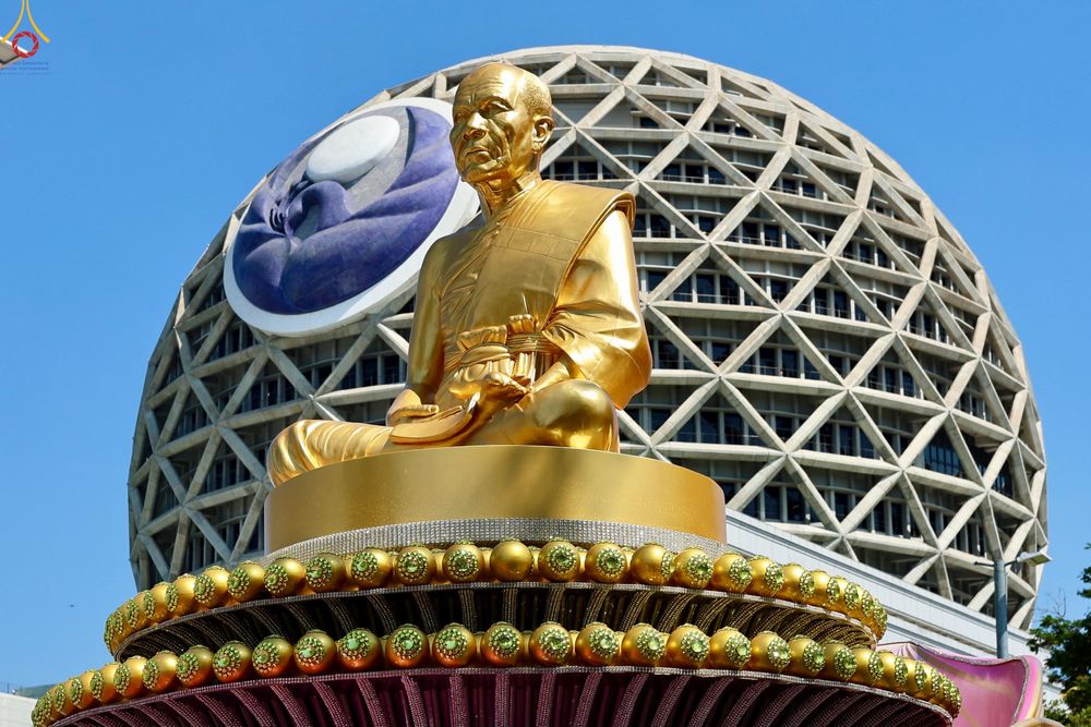 ภาพ No.304532:วันที่ 25 มกราคม พ.ศ. 2569 พิธีต้อนรับพระธรรมยาตรา (ภาพชุดที่ 2) รร.สามัคคีราษฏร์บำรุง-วัดพระธรรมกาย ในโครงการธรรมยาตรา กตัญญูบูชา มหาปูชนียาจารย์ พระมงคลเทพมุนี(สด จนฺทสโร) พระผู้ปราบมาร อนุสรณ์สถาน 7 แห่ง ปีที่ 14