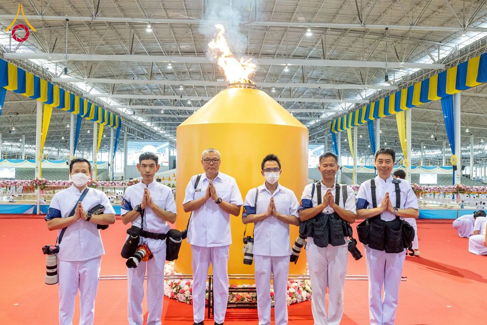 ภาพ No.261327:วันอาทิตย์ที่ 5 ตุลาคม พ.ศ. 2568 พิธีจุดเทียนใจ ไฟนิรันด์ อนันตชัย ณ สภาธรรมกายสากล วัดพระธรรมกาย