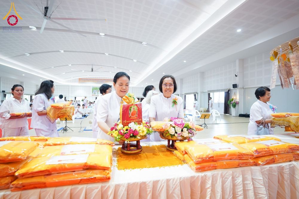 ภาพ No.174254:พิธีทอดกฐินกตัญญูบูชาธรรม ณ พระมหาเจดียทัตตชีโว ศูนย์อบรมเยาวชนกาญจนบุรี ในโครงการกฐินสามัคคีทั่วไทย 30,000 วัด บูชาธรรม 80 ปี หลวงพ่อธัมมชโย โดยคณะศิษยานุศิษย์วัดพระธรรมกาย วันที่ 9 พฤศจิกายน พ.ศ. 2567