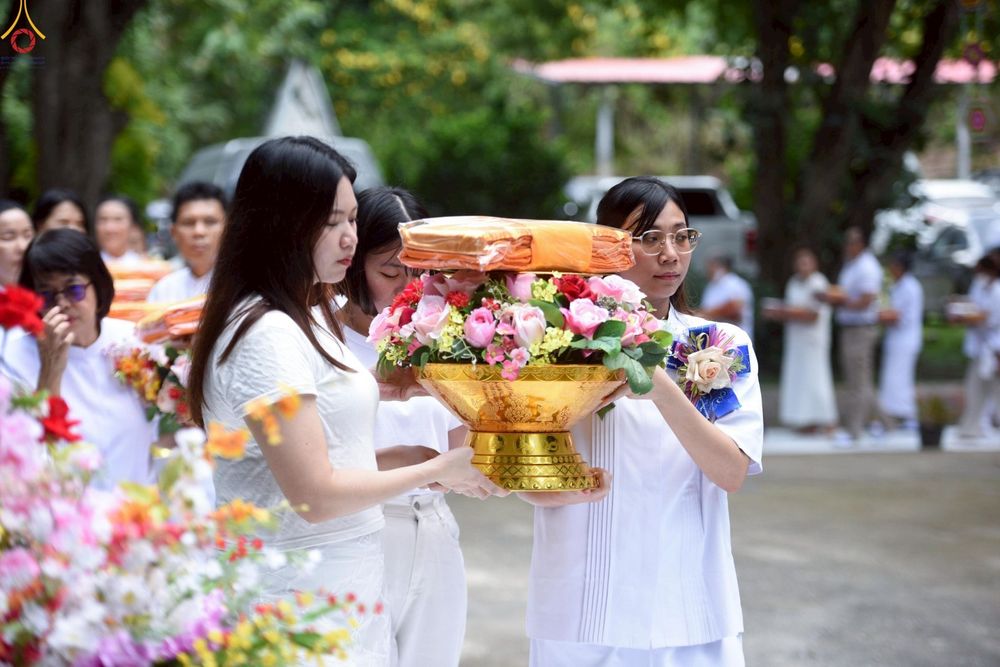 ภาพ No.254185:วันที่ 12 ตุลาคม พ.ศ. 2568 พิธีทอดกฐินสามัคคีทั่วไทย 30,000 วัด โดยคณะศิษยานุศิษย์ บูชาธรรม 81 ปี หลวงพ่อธัมมชโย ณ ศูนย์ปฏิบัติธรรมบุญประสาน  อ.ปากช่อง จ.นครราชสีมา